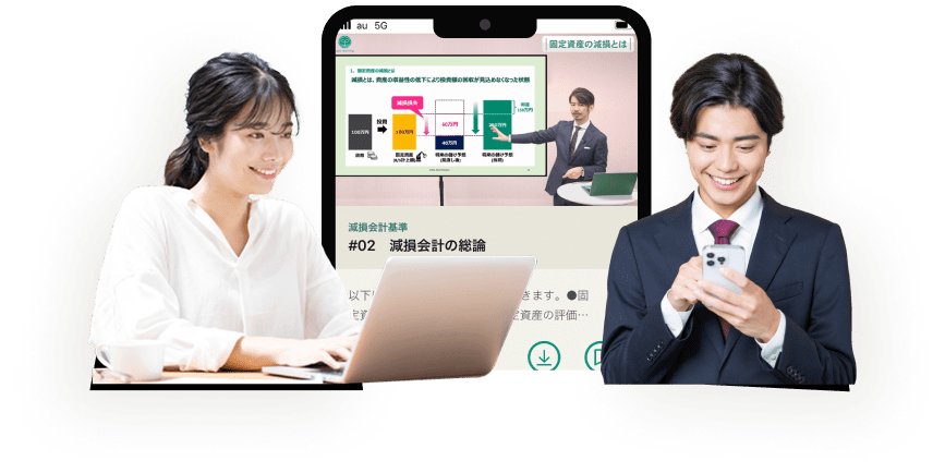 笑顔で学習をしている若い男女